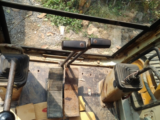 ขายด่วน..รถขุด KOMATSU PC60-5 รถสวย เก่าญี่ปุ่นแท้ ปรับสภาพพร้อมใช้ ในไทย มีใบอิมวอยล์ครบ จัดไฟแน๊นซ์ สบาย ๆ