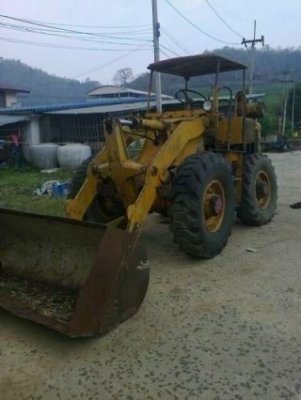 ขายรถตัก KOMATSU JH-30 สภาพพร้อมใช้งาน เครื่องปั้มพร้อมทำงาน เอกสารซื้อขาย