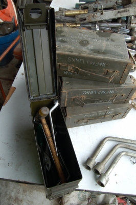 ขาย กล่องเหล็กเหมาะสำหรับใว้ใส่เครื่องมือ ล๊อตใหม่มาแล้วคับ