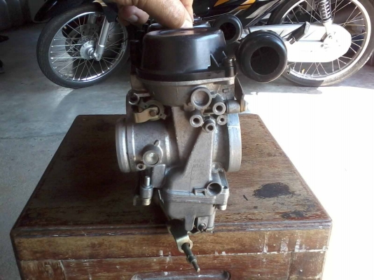 ขายคาร์บู Susuki gsxr 1100 ปี 98 ตัวหม้อน้ำ สภาพสวยๆ มือ 1 เมืองไทยครับ ขายคาร์บู Susuki gsxr 1100 ปี 98 ตัวหม้อน้ำ สภาพสวยๆ มือ 1 เมืองไทยครับ