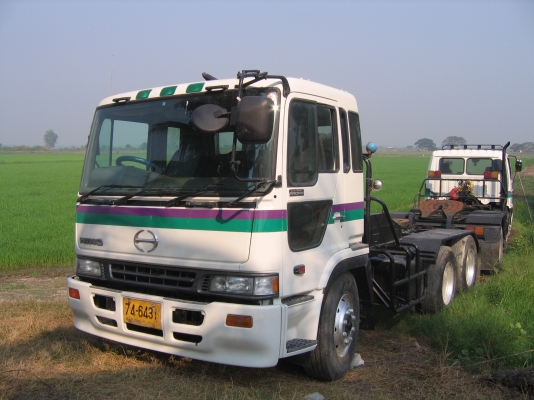 ขาย หัวลาก  10 ล้อ และ 6 ล้อ