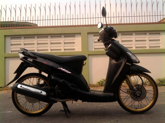 ขออนุญาติขาย YAMAHA MIO AMORE 115 cc. สีดำ ล้อทอง ขออนุญาติขาย YAMAHA MIO AMORE 115 cc. สีดำ ล้อทอง