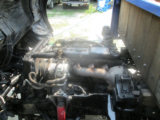 ISUZU NKR 58 E หัวการ์ตูน บรรทุก 4ล้อ ไม่ติดเวลา