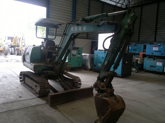 รถขุดเล็ก KOMATSU PC20-7 มีไลน์หัวเจาะ แทร็กเหล็ก สภาพดี ใช้งานได้เลย รถนอกนำเข้าจากญี่ปุ่น ไม่เคยใช้ในไทย ลดล้างสต็อกติดต่อ มานะ 085-9049669