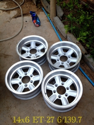 ขายล้อขอบ 14x6 ออฟ-27 6 รูกระบะ ออฟลึกๆ 4,500 ถูกๆครับ
