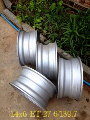 ขายล้อขอบ 14x6 ออฟ-27 6 รูกระบะ ออฟลึกๆ 4,500 ถูกๆครับ