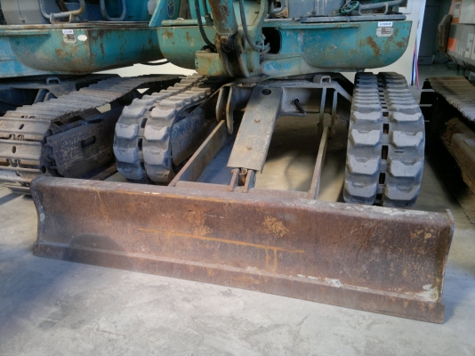 รถขุดเล็ก KOMATSU PC20-7  แทร็กยางใหม่ ลดล้างสต็อกสภาพดี ใช้งานได้เลย รถนอกนำเข้าจากญี่ปุ่น ไม่เคยใช้ในไทย ติดต่อ มานะ 085-9049669