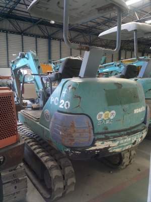 รถขุดเล็ก KOMATSU PC20-7  แทร็กยางใหม่ ลดล้างสต็อกสภาพดี ใช้งานได้เลย รถนอกนำเข้าจากญี่ปุ่น ไม่เคยใช้ในไทย ติดต่อ มานะ 085-9049669