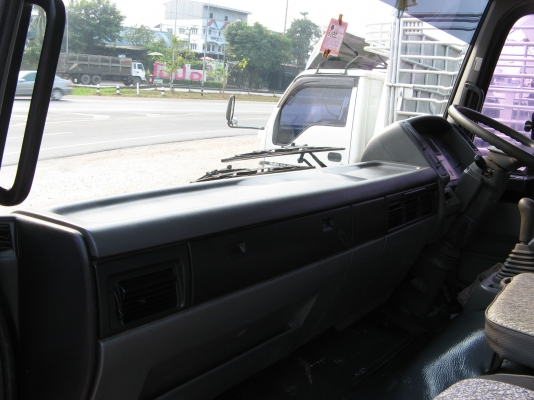 ขาย 6 ล้อ ฮีโน่สิงห์ไฮเทค 210 แรง ยาว 7.20 ม.พื้นกระบะบุเลสหนาทั้งลูก สภาพสวยกิ๊ป กว่า 90\% สนใจชมรถก่อนได้ครับ