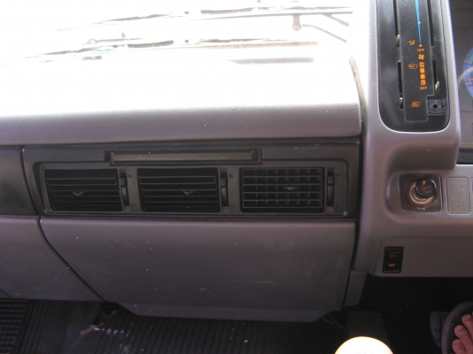 ขาย 6 ล้อ ฮีโน่สิงห์ไฮเทค 210 แรง ยาว 7.20 ม.พื้นกระบะบุเลสหนาทั้งลูก สภาพสวยกิ๊ป กว่า 90\% สนใจชมรถก่อนได้ครับ