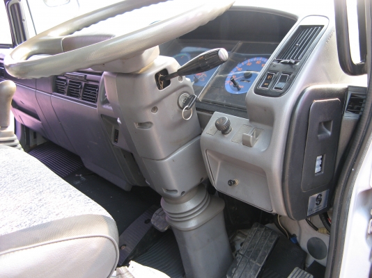 ขาย 6 ล้อ ฮีโน่สิงห์ไฮเทค 210 แรง ยาว 7.20 ม.พื้นกระบะบุเลสหนาทั้งลูก สภาพสวยกิ๊ป กว่า 90\% สนใจชมรถก่อนได้ครับ