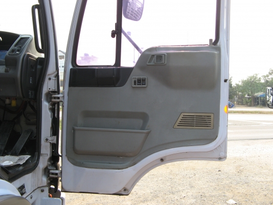 ขาย 6 ล้อ ฮีโน่สิงห์ไฮเทค 210 แรง ยาว 7.20 ม.พื้นกระบะบุเลสหนาทั้งลูก สภาพสวยกิ๊ป กว่า 90\% สนใจชมรถก่อนได้ครับ