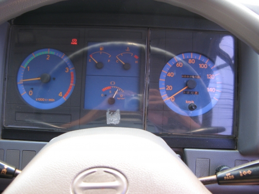 ขาย 6 ล้อ ฮีโน่สิงห์ไฮเทค 210 แรง ยาว 7.20 ม.พื้นกระบะบุเลสหนาทั้งลูก สภาพสวยกิ๊ป กว่า 90\% สนใจชมรถก่อนได้ครับ