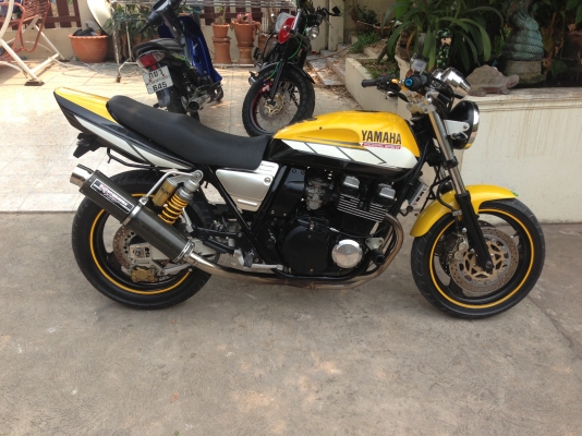 ขาย XJR400 ปี97อินวอยแท้ สีเหลือง-ดำ สวยๆ  สภาพด้วยรวม 90\%ระบบไฟดีติดครบทุกดวง  เครื่องแห้งๆ ท่อเสียงโหดๆ