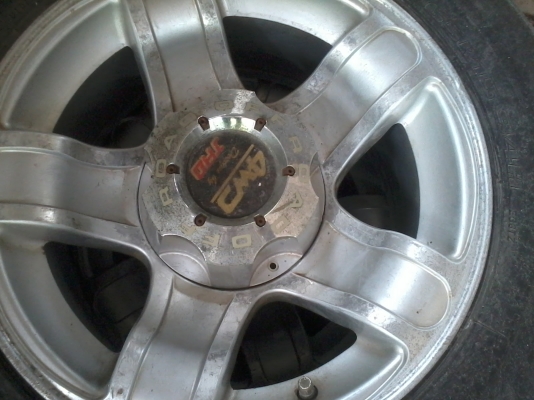 ขายแม็กมือสองสภาพสวย ขอบ 15 *7.5 / 6 รู