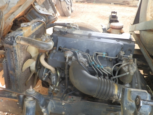 ขายด่วนรถ 6 ล้อดั้ม  NPR 135 HP