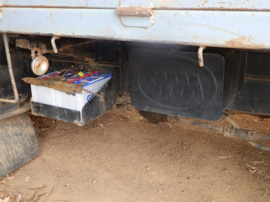 ขายด่วนรถ 6 ล้อดั้ม  NPR 135 HP