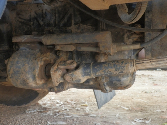 ขายด่วนรถ 6 ล้อดั้ม  NPR 135 HP