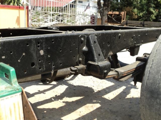 ขายรถ 4 ล้อNKR