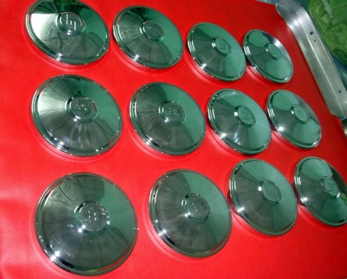 ขายฝาตบมาสด้า1000  ของใหม่เก่าเก็บสภาพสวยๆแจ่มๆ ทุกฝาคับเเละกระจกเเต่งใส่มาสด้า 1000 800 1200 1300