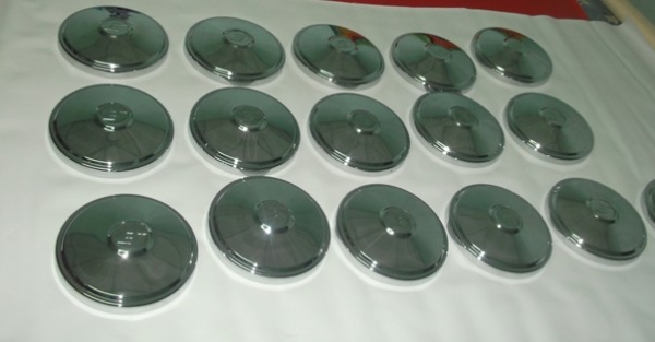 ขายฝาตบมาสด้า1000  ของใหม่เก่าเก็บสภาพสวยๆแจ่มๆ ทุกฝาคับเเละกระจกเเต่งใส่มาสด้า 1000 800 1200 1300