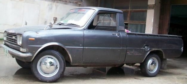 ขายฝาตบมาสด้า1000  ของใหม่เก่าเก็บสภาพสวยๆแจ่มๆ ทุกฝาคับเเละกระจกเเต่งใส่มาสด้า 1000 800 1200 1300