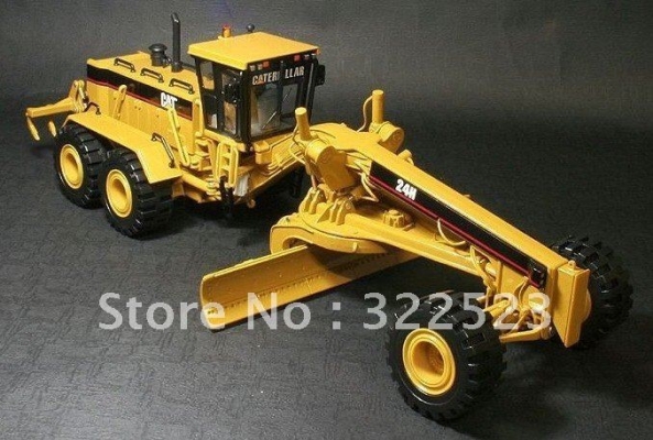โมเดลรถเกรด CAT 24H Motor Grader อัตราส่วน 1:50 จากปกติ 4,200 บาท