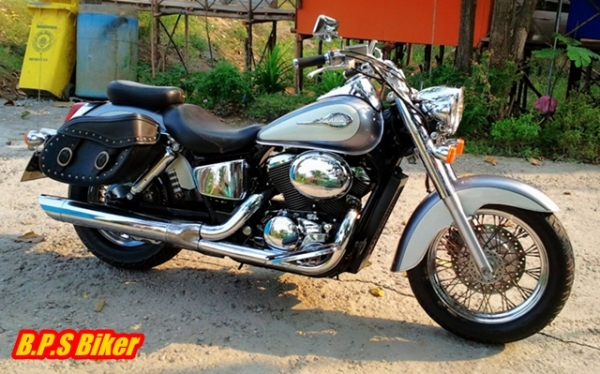 เท่าไหร่ว่ามา ตอนนี้อยากขาย ชาโด้คลาสิก 750 cc ปี 99-00  ทะเบียนแท้โอนขนส่ง