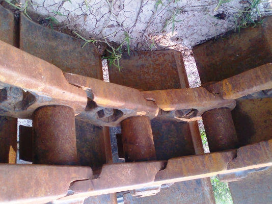 ขาย..โซ่ พร้อมแผ่น ใหม่ CAT D7 อะไหล่ เบอร์โก้ สภาพสวย ใหม่ ใช้ได้อีกนาน.