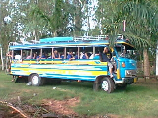 ขายรถสองแถวไม้6ล้อพร้อมคิว พังงา-ตะกั่วป่า ราคา 280000 โทร 084-4570121 หรือ 084-6252243