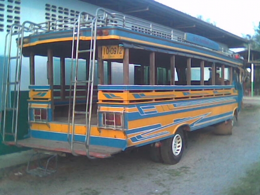 ขายรถสองแถวไม้6ล้อพร้อมคิว พังงา-ตะกั่วป่า ราคา 280000 โทร 084-4570121 หรือ 084-6252243