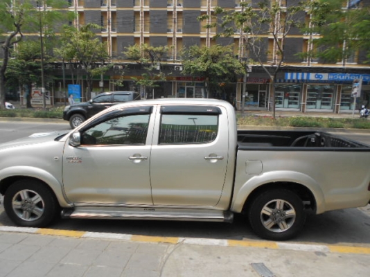Toyota-Vigo 3.0 Top G Auto รถบ้านวิ่งน้อย เข้ามาดูก่อนได้ครับ