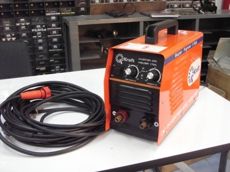 ขายเครื่องเชื่อม INVERTER ยี่ห้อQkarft welding 170A สามารถใช้ลวดเชื่อม ได้ถึง 4 มิล ของคนไทยออกแบบดีกว่าทนกว่าคุณภาพดีรับประกัน 3 ปี เชื่อมกันเข้าไปเอาให้พังกันไปข้างนึงเลย ทน ถูก ดี ประกันยาว จะไปกลัวทำไม
