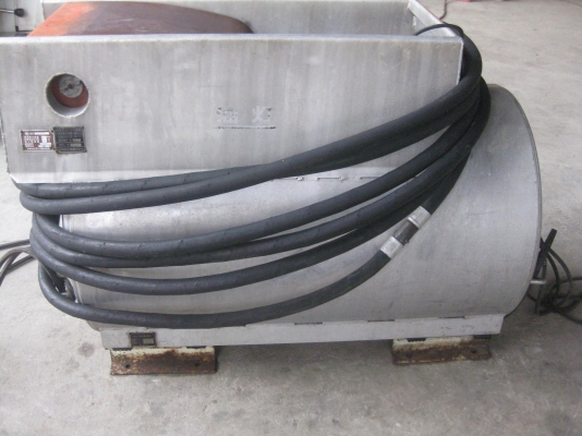 ถังน้ำมันเคลื่อนที่500ลิตร .ใช้เเบตเตอรี12v เก่านอกพร้อมใช้งาน