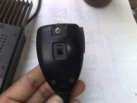 ขายICOM ic-229h สถาพผ่านการใช้งานมารับส่งปกติย่าน 14ออก70Wไฟ12โวล์ถ้าไฟมาเต็ม 13.8-15โวล์อาจาร์แมวเจริญนครบอกว่าเกือบ100Wขั้วสายอากาศเปลี่ยนเป็นPL-259 ขายราคา 4900 บาทมารับเองไม่รวมส่ง EMS 150 บาทของอยู่ย่านบางกะปิ ขายICOM ic-229h สถาพผ่านการใช้งานมารับส่งปกติย่าน 14ออก70Wไฟ12โวล์ถ้าไฟมาเต็ม 13.8-15โวล์อาจาร์แมวเจริญนครบอกว่าเกือบ100Wขั้วสายอากาศเปลี่ยนเป็นPL-259 ขายราคา 4900 บาทมารับเองไม่รวมส่ง EMS 150 บาทของอยู่ย่านบางกะปิ