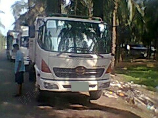 รถบรรทุก 6 ล้อดั๊มพ์ ยี่ห้อ HINO รุ่น  FC150 แรงม้า