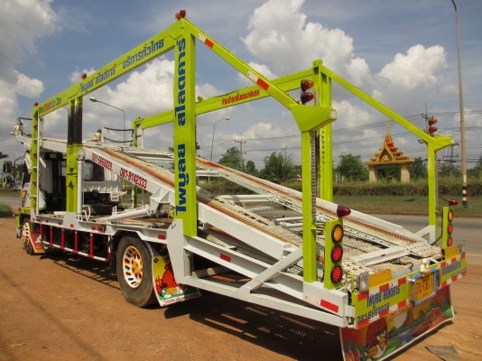 ขาย 6ล้อ บรรทุกรถยนต์ 4โหลด ขาย 6ล้อ บรรทุกรถยนต์ 4โหลด