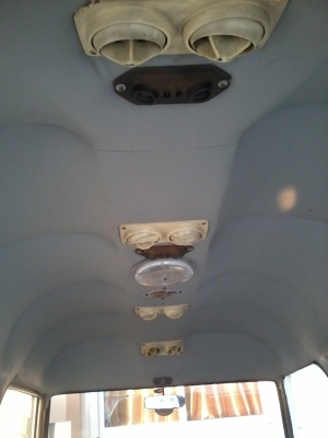 รถตู้เล็ก Daihatsu ประตูข้าง สไลด์ได้ 2 บาน &quot;ทะเบียนตู้นั่งแท้&quot; ป้ายขาว