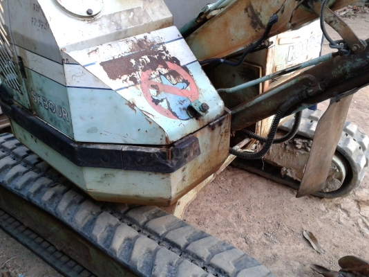 ขายรถขุด Kobelco sk30 UR ปั้มนื้ว คอนโทลน้ำมัน