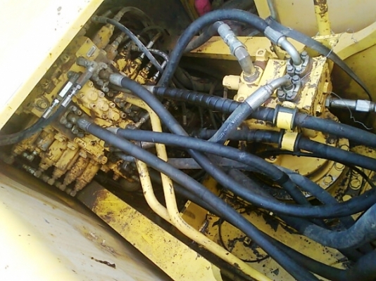 ขายด่วน..รถขุด KOMATSU PC200-7 รถสวยจี๊ด เจ้าของรักษารถ อย่างลูก สภาพพร้อมใช้งาน เอกสารครบ.