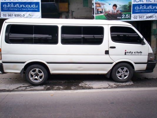 รถตู้โตโยต้า HIACEหัวจรวดปี94 สีขาว เครื่อง1JZ+LPG 150,000บาท