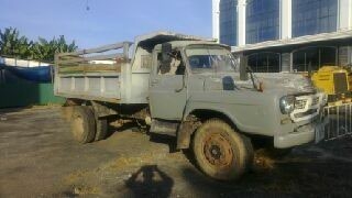 ISUZU  6 ล้อดั้ม 120  แรงม้า  หัวยาว  มีเล่มพร้อมขายค่ะ