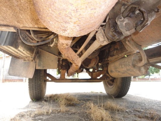 ISUZU  6 ล้อดั้ม 120  แรงม้า  หัวยาว  มีเล่มพร้อมขายค่ะ