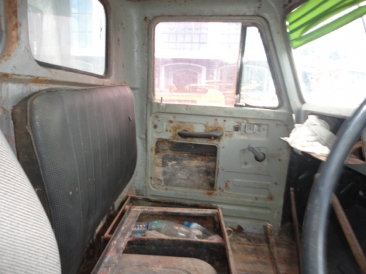 ISUZU  6 ล้อดั้ม 120  แรงม้า  หัวยาว  มีเล่มพร้อมขายค่ะ