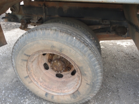 ISUZU  6 ล้อดั้ม 120  แรงม้า  หัวยาว  มีเล่มพร้อมขายค่ะ