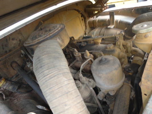 ISUZU  6 ล้อดั้ม 120  แรงม้า  หัวยาว  มีเล่มพร้อมขายค่ะ