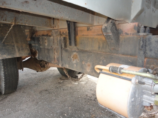 ISUZU  6 ล้อดั้ม 120  แรงม้า  หัวยาว  มีเล่มพร้อมขายค่ะ