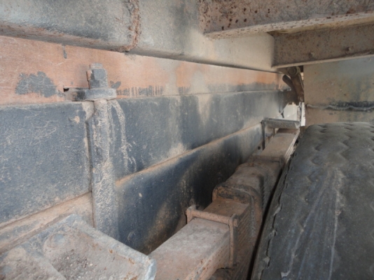 ISUZU  6 ล้อดั้ม 120  แรงม้า  หัวยาว  มีเล่มพร้อมขายค่ะ