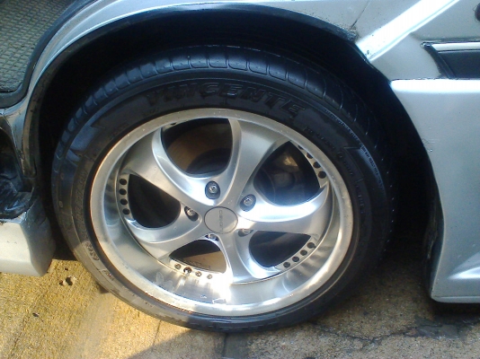 รถตู้ หัวจรวด