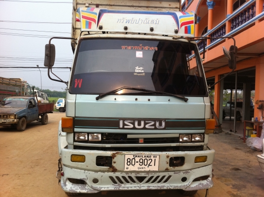 ขายรถบรรทุก 10 ล้อ ดั้ม นางฟ้า ISUZU 195 แรงม้า สภาพสวย คัสซีสวยมากๆ  ยางดี 10 เส้น